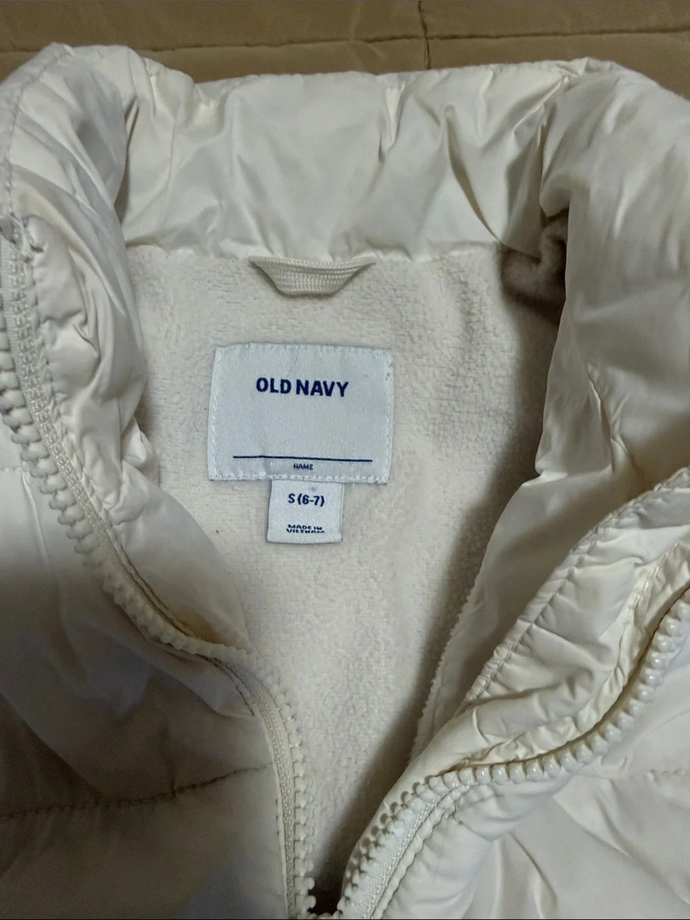 Girls Old Navy White Quilted Puffer Vest Size 6/7